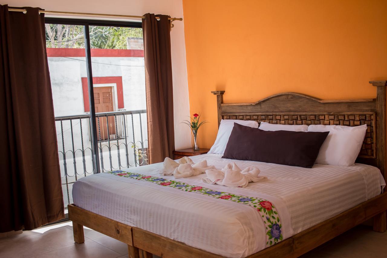 Hotel Real Colonial Valladolid  Bagian luar foto
