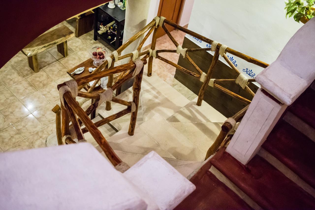 Hotel Real Colonial Valladolid  Bagian luar foto